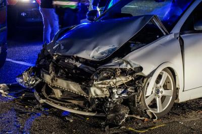 Plochingen: Transporter nimmt Volvo die Vorfahrt â€“ mehrere Verletzte