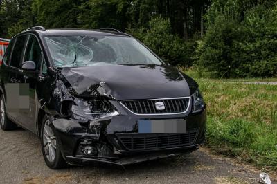 Wildberg: Schwerer Unfall auf der B296 fordert zwei lebensgefaehrlich verletzt Motorradfahrer - darunter ein Kind