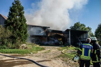Sindelfingen: Scheune wird ein Raub der Flammen - Tiere in Sicherheit