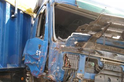 Friolzheim: Lkw Unfall mit zwei Lastwagen und einer Vollsperrung der Autobahn
