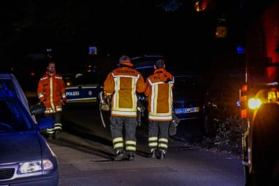Backnang: Gasausstroemung an Pkw im Wohngebiet 