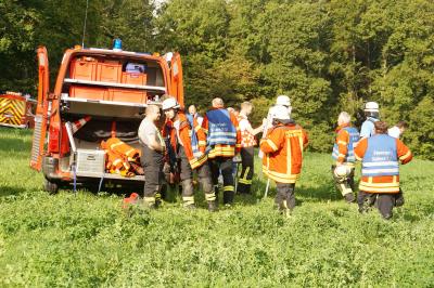 Keltern: 300 Strohballen brennen in Vollbrand - Feuerwehr mit Grossaufgebot im Einsatz