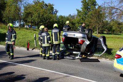 Marbach: Schwerer Verkehrsunfall - Fahrzeug ueberschlaegt sich