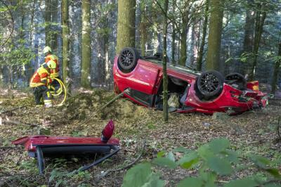 Welzheim: Pkw ueberschlaegt sich