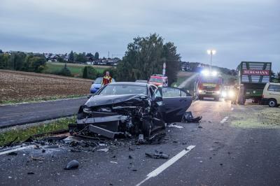 Gaeufelden-Oeschelbronn:Mehrere Verletzte nach Frontalchrash - Rettungshubschrauber im Einsatz