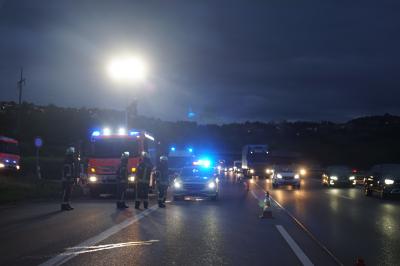 Gerlingen: Zwei Verletzte nach Lkw Unfall auf der  A81