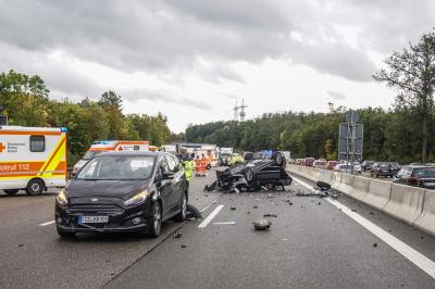 Boeblingen-Hulb A81: PKW landet nach Auffahrunfall auf dem Dach - mehrere Verletzte