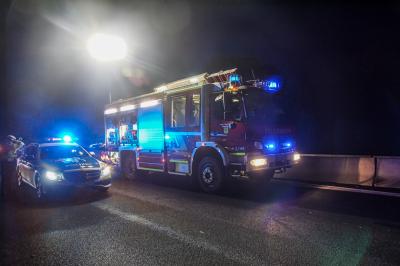 Rutesheim: Transporter kippt nach Unfall auf der Autobahn zur Seite