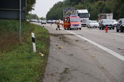 Ilsfeld: Schwerer Verkehrunfall auf der A81, Fahrer fluechtet