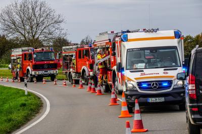 Filderstadt-Sielmingen: Misslungenes Ueberholmanoever endet am Baum