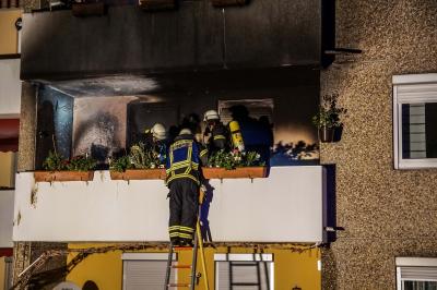 Sindelfingen: Technischer Defekt fuehrt zu Balkonbrand am Sonntagabend