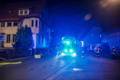 Gaertringen-Rohrau:  Feuerwehruebung mit Explosionen am Dienstagabend