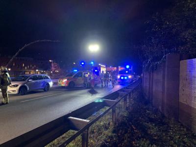 Schwieberdingen: Schwerer Verkehrsunfall mit mehreren eingeklemmten Personen