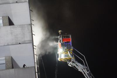 Goeppingen: Brand im 7ten Stock eines Hochhauses in Holzheim - 2 Katzen sterben in Brandwohnung