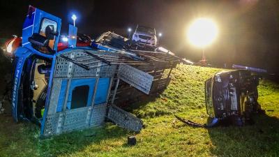 Sindelfingen- Maichingen: 3 Personen bei schwerem Unfall getoetet