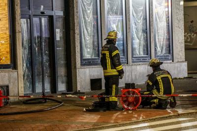 Stuttgart-Ost: Gasausstroemung in Wohnhaus - grossflaechige Sperrungen und Evakuierungen 