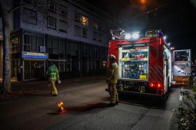 Esslingen: Brand durch Adventskerze - 1 Verletzte