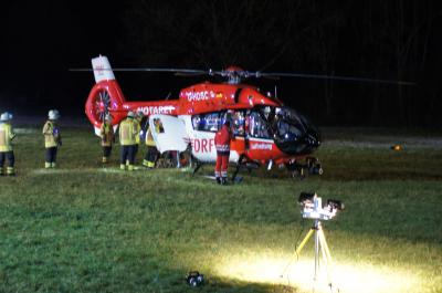 Aichtal-Neuenhaus: Frontalkollision bei Glatteis - drei Schwerverletzte 