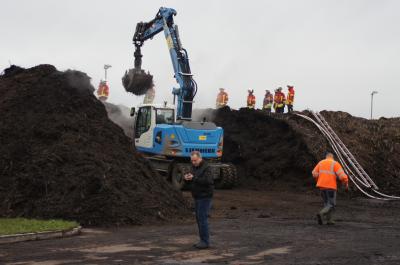 Leinfelden-Echterdingen-Stetten: Kompostiersammelstelle in Brand
