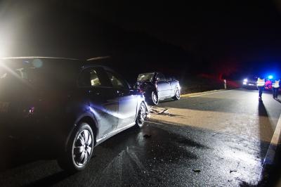 Haefnerhaslach-Sternenfels: Schwerer Verkehrsunfall mit 4 Beteilgten Fahrzeugen und mehreren Verletzten