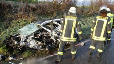 Illingen: Frau bei Glaetteunfall toedlich verletzt