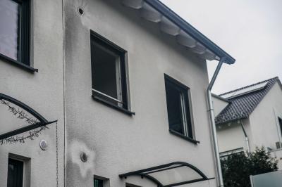 Denkendorf: Kerze loest vermutlich Zimmerbrand aus