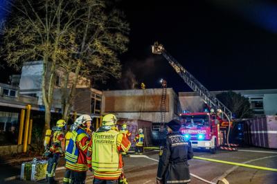 Remshalden-Grunbach: Brand auf ehemaligem Schulgebaeude