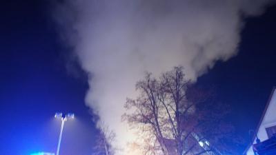 Keltern-Weiler - Feuer greift auf Wohnhaus ueber