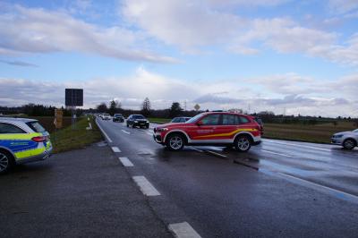 Remseck: PKW ueberschlaegt sich nach Kollision