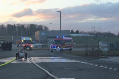Eberdingen-Hochdorf: Brand in einem Firmengebaeude 
