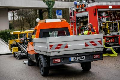 Wernau: Mehrere Brandeinsaetze im Quadrium - Elektrofahrzeugbrand in der Tiefgarage - Rauchgeruch im Gebaeude