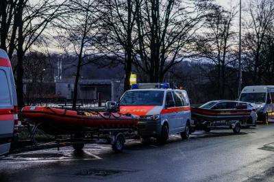 Esslingen: Vermeintliche Person im Neckar - Grosseinsatz mit Einsatzkraeften auch aus Stuttgart
