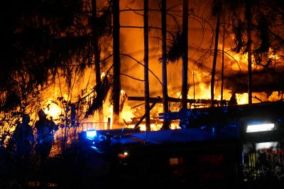Plochingen: Gartenhuette abgebrannt - 1 Verletzte Person