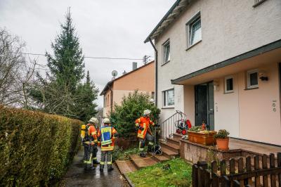 Reichenbach a.d. Fils: Rauchentwicklung im Haus sorgt fuer Feuerwehreinsatz