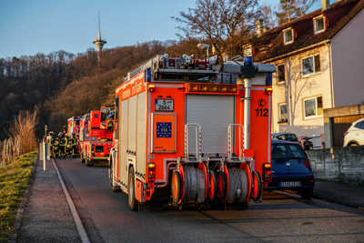 Stuttgart-Ost: ueberhitzte Wasserpfeife loest Wohnungsbrand aus - Hund gerettet