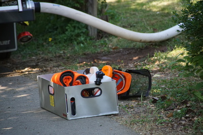 Kimmichsweiler: Glutrest greift auf Hecke ueber