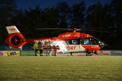 Weissach im Tal: Rettungshubschrauber landet Nachts auf Sportplatz