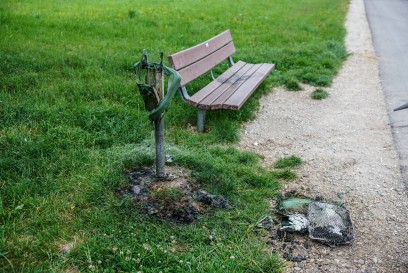Baltmannsweiler-Hohengehren: Brand eines Muelleimers durch Einweggrill