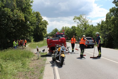 Korntal Muenchingen: Schwerer Verkehrsunfall mit mehreren Verletzten
