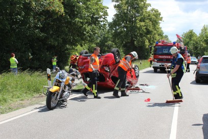 Korntal Muenchingen: Schwerer Verkehrsunfall mit mehreren Verletzten