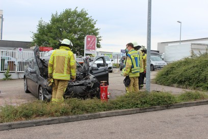 Schwieberdingen: Fahrzeugbrand in der Robert Bosch Strasse