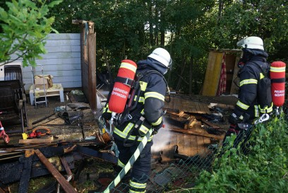 Goeppingen: Brand eines Gartenhauses