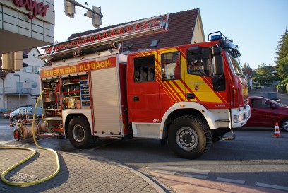 Altbach: Motorblock faengt Feuer 
