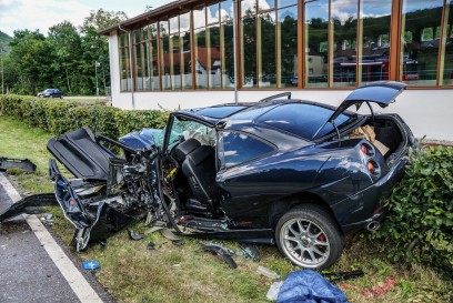 Nenningen: Frontalzusammenstoss am Ortseingang fordert vier Verletzte