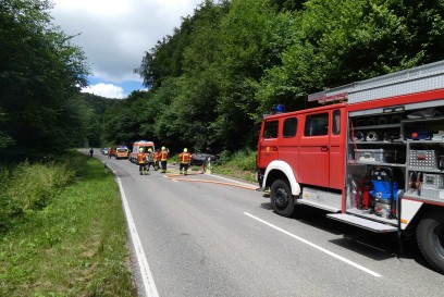 Grabenstetten: Verkehrsunfall mit fluechtigem Fahrzeug