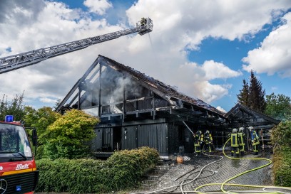 Lorch: Holzwohnhaus in Vollbrand – 1 Verletzte
