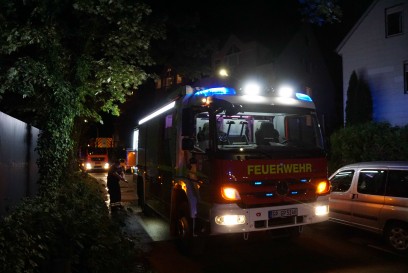 Goeppingen: Feuerwehr rettet Vater und Tochter aus giftigem Brandrauch
