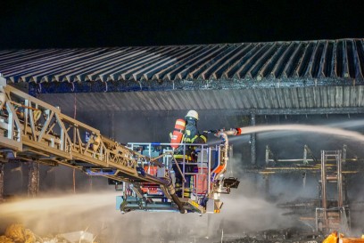 Boertlingen: Vollbrand eines Holzverarbeitenden Betriebes