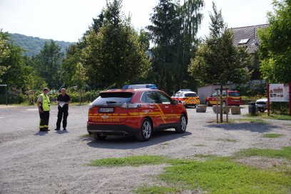 Hessigheim: Badeunfall fuehrt zum Grosseinsatz der Feuerwehr