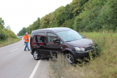 Pleidelsheim: PKW  kracht seitlich in entgegenkommendes Fahrzeug - beide Fahrer verletzt
